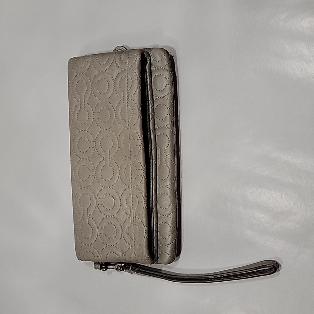 Coach Clutch / Wristlet.  Metallic Taupe Color with Silver Hardware, EUC - Picture 2 of 12
